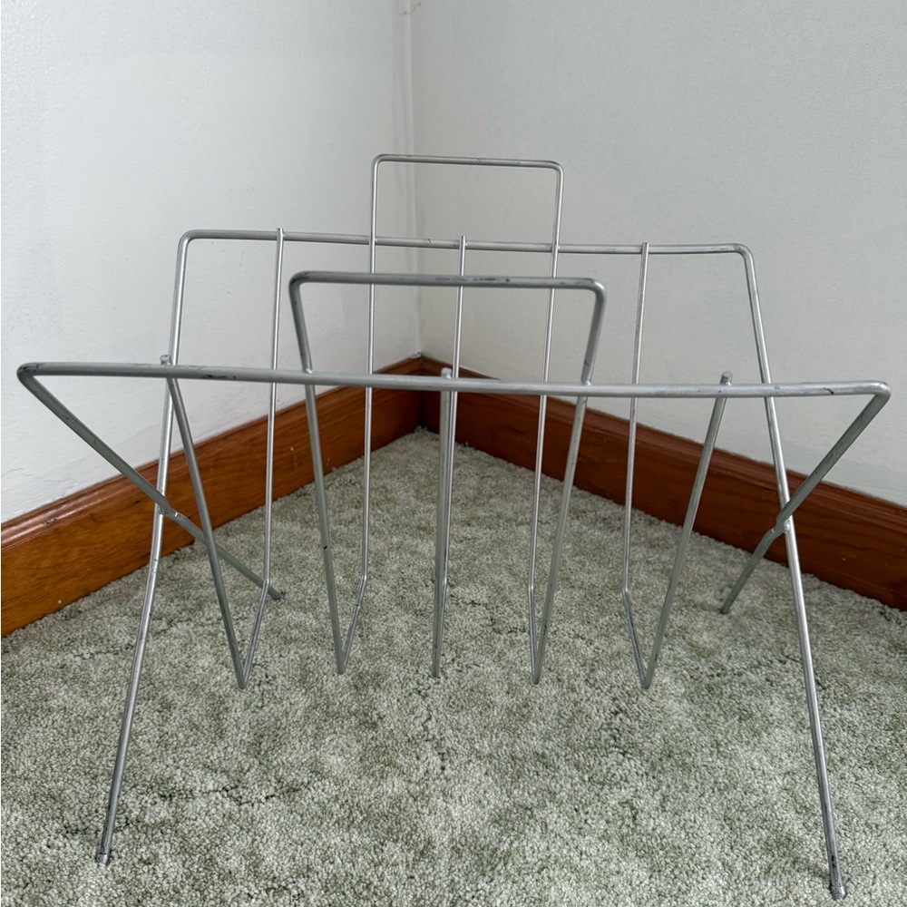 Silver Magazine Rack - Picture 4 of 4